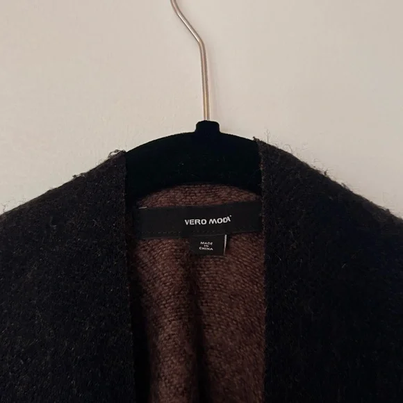 Stylish Multicolor Poncho with Fringe - Picture 4 of 4